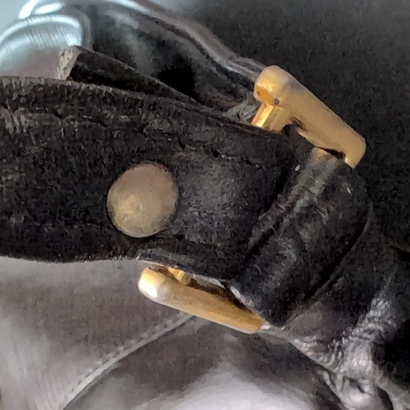 Z.K Leather Goods Woman's Vintage Black Crossbody Bag. - Picture 6 of 16